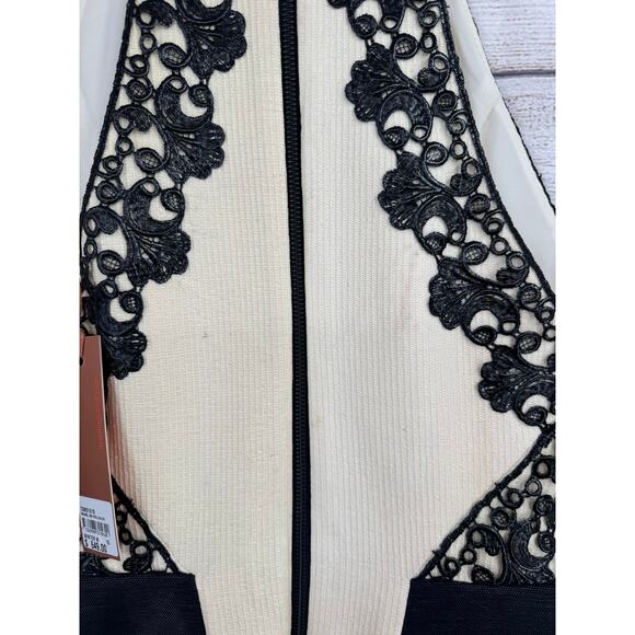 Manning Cartell Enamel Peplum Crochet Cocktail Dress Womens 10 Cream Black NEW - Picture 5 of 14